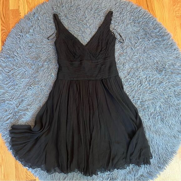 Tadashi Collection Black Silk Dress Pleated Waist & Flowing Skirt Size 8 P - Picture 2 of 6